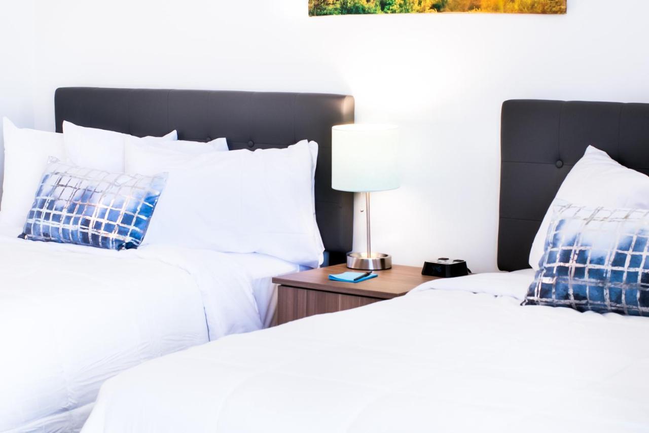 Blue Sage Inn & Suites Бландинг Екстериор снимка